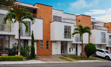 Hermosa casa en Belmonte Pereira con 3 habitaciones y 2 baños.Colombia-Pereira.
