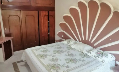ACOGEDORA CASA EN LA PAZ MUY BIEN UBICADA