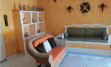 ACOGEDORA CASA EN LA PAZ MUY BIEN UBICADA