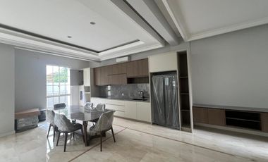 Disewakan Tahunan Rumah Baru Siap Huni di South Grove, Lebak Bulus, Full Furnished