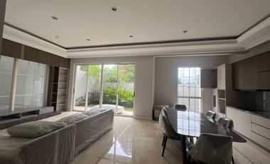 Disewakan Tahunan Rumah Baru Siap Huni di South Grove, Lebak Bulus, Full Furnished