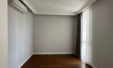 Disewakan Tahunan Rumah Baru Siap Huni di South Grove, Lebak Bulus, Full Furnished