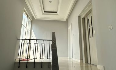 Disewakan Tahunan Rumah Baru Siap Huni di South Grove, Lebak Bulus, Full Furnished