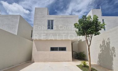 Casa en venta de 2 pisos y 3 recámaras en Cholul Mérida Yucatán - Entrega inmediata