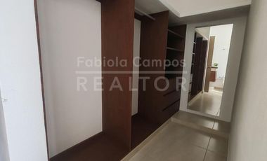 Casa en venta de 2 pisos y 3 recámaras en Cholul Mérida Yucatán - Entrega inmediata