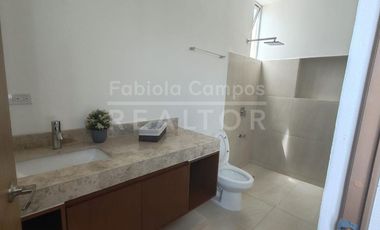 Casa en venta de 2 pisos y 3 recámaras en Cholul Mérida Yucatán - Entrega inmediata