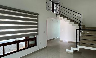 CASA EN RENTA EN METEPEC TERENTIA CERCA DEL CLUB SPORTIKA SEGURIDAD.