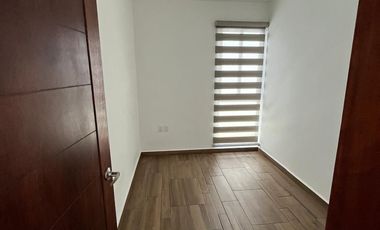 CASA EN RENTA EN METEPEC TERENTIA CERCA DEL CLUB SPORTIKA SEGURIDAD.