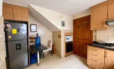 SE VENDE CASA DE 4 DORMITORIOS EN CONJUNTO PRIVADO SECTOR LA ARMENIA 2 - VALLE DE LOS CHILLOS