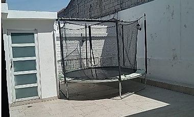 SE VENDE CASA DE 4 DORMITORIOS EN CONJUNTO PRIVADO SECTOR LA ARMENIA 2 - VALLE DE LOS CHILLOS