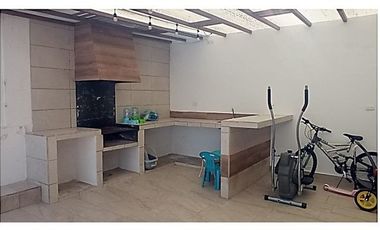 SE VENDE CASA DE 4 DORMITORIOS EN CONJUNTO PRIVADO SECTOR LA ARMENIA 2 - VALLE DE LOS CHILLOS