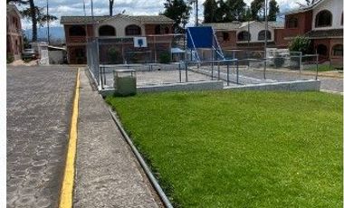 SE VENDE CASA DE 4 DORMITORIOS EN CONJUNTO PRIVADO SECTOR LA ARMENIA 2 - VALLE DE LOS CHILLOS