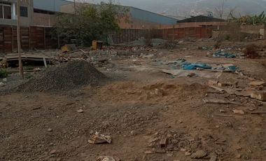 Terreno industrial de 1,300 m2 con titulo de propiedad en Puente Piedra zapallal
