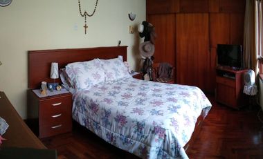 SURCO VENTA CASA * AT: 304.00 M2 *AC: 378.00 M2 - 2 PISOS + AIRES  7 DORM 8 BAÑOS 2 COCHERAS