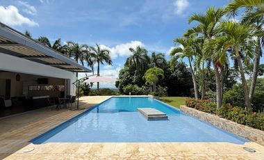 ALQUILO EXCLUSIVA FINCA ACROPOLIS EN VILLETA LLAMA AL3024266811 DESCANSO Y CONFORT EN UN SOLO LUGAR!!