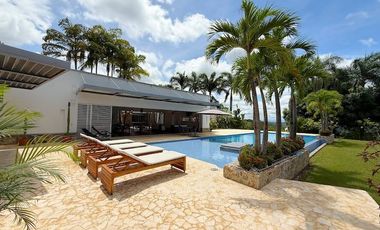 ALQUILO EXCLUSIVA FINCA ACROPOLIS EN VILLETA LLAMA AL3024266811 DESCANSO Y CONFORT EN UN SOLO LUGAR!!