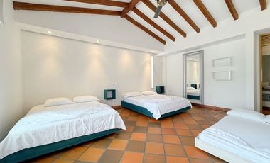 ALQUILO EXCLUSIVA FINCA ACROPOLIS EN VILLETA LLAMA AL3024266811 DESCANSO Y CONFORT EN UN SOLO LUGAR!!