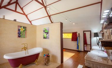 ALQUILO EXCLUSIVA FINCA ACROPOLIS EN VILLETA LLAMA AL3024266811 DESCANSO Y CONFORT EN UN SOLO LUGAR!!
