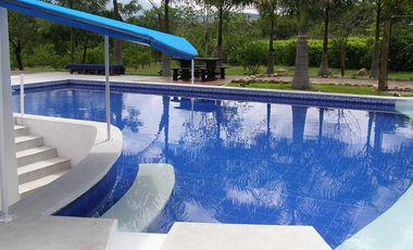 ALQUILO EXCLUSIVA FINCA ACROPOLIS EN VILLETA LLAMA AL3024266811 DESCANSO Y CONFORT EN UN SOLO LUGAR!!