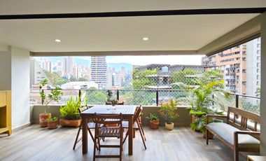 Apartamento de 3 alcobas más servicio en venta. Medellín - El Poblado - Lalinde