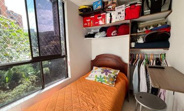 Apartamento de 3 alcobas más servicio en venta. Medellín - El Poblado - Lalinde