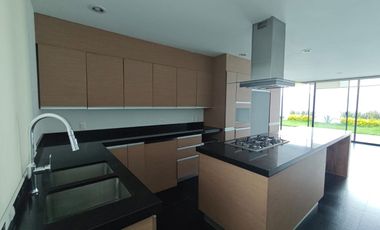 Casa en Venta VALLE IMPERIAL