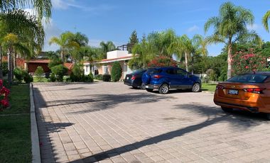 RENTO DEPARTAMENTO AMUEBLADO EN VILLAS LOS FRAILES CON ALBERCA COMUNITARIA EN CLUSTER PRIVADO DE 7 DEPAS EN SAN MIGUEL DE ALLENDE,GTO