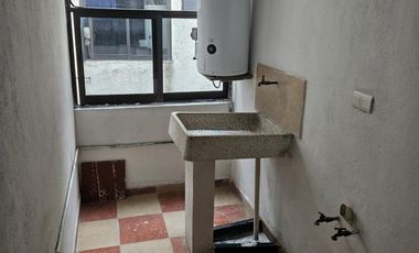 VENTA DE DEPARTAMENTO DENTRO DE FRACC. CERCA DEL HOSPITAL SAN JOSE Y VIAS PRINCIPALES.