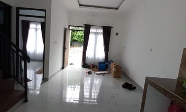 Rumah Dijual Di Cileungsi Bogor 2 Lantai Murah Baru Perumahan jual Lokasi Strategis Dekat Tol