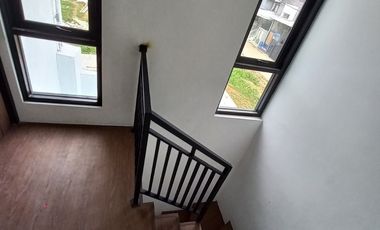 Rumah Dijual Di Cileungsi Bogor 2 Lantai Murah Baru Perumahan jual Lokasi Strategis Dekat Tol