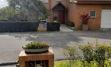 CASA EN HACIENDA FONTANAR - CALIFORNIANA- CHIA CUNDINAMARCA