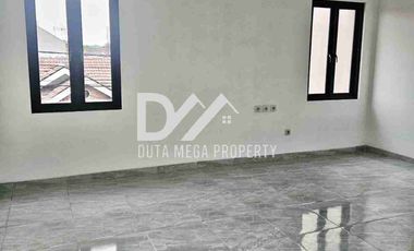 Turun Harga!!! Jual Cepat Rumah Baru Siap Huni di Nusa Loka BSD Sangat Strategis