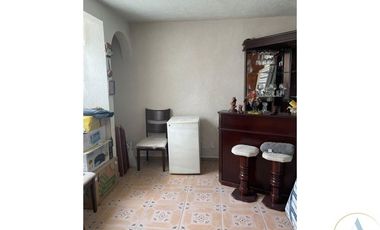 RESIDENCIA 4 REC BOSQUES DE VINCES 500M2 C.IZCALLI