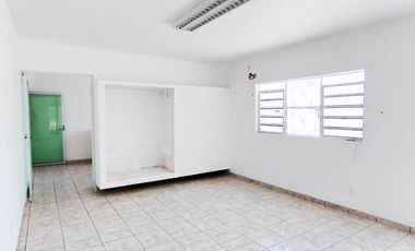 Casa en venta en la Colonia Campestre, Chetumal.
