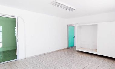 Casa en venta en la Colonia Campestre, Chetumal.