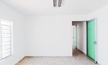 Casa en venta en la Colonia Campestre, Chetumal.
