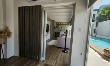 Samborondon, Se renta hermosa casa moderna 4 dormitorios con piscina vista a la Laguna