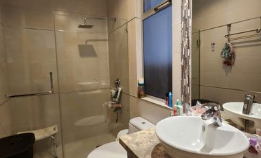 Samborondon, Se renta hermosa casa moderna 4 dormitorios con piscina vista a la Laguna