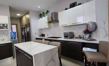 Samborondon, Se renta hermosa casa moderna 4 dormitorios con piscina vista a la Laguna