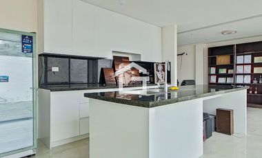 Casa por Estrenar en Venta en Urbanización Arboleia, Machala