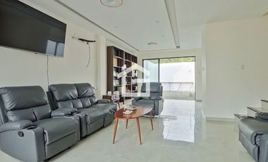 Casa por Estrenar en Venta en Urbanización Arboleia, Machala
