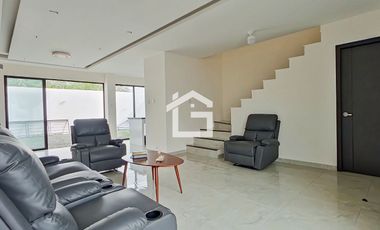 Casa por Estrenar en Venta en Urbanización Arboleia, Machala