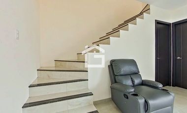 Casa por Estrenar en Venta en Urbanización Arboleia, Machala