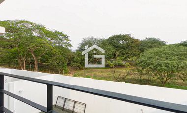Casa por Estrenar en Venta en Urbanización Arboleia, Machala