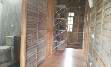 HERMOSA CASA DE MADERA EN JENESANO