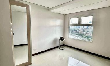 Lease to own Gateway Regency Studios Condo in Mandaluyong Near BONI MRT EDSA