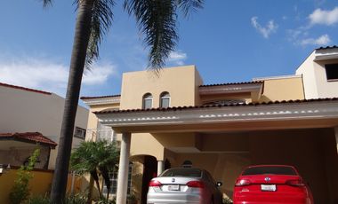 Casa en venta en Virreyes, Zapopan, Guadalajara