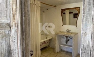 Rancho Estilo Toscano con Instalaciones Ecuestres y  Áreas Verdes en 5,000 m²