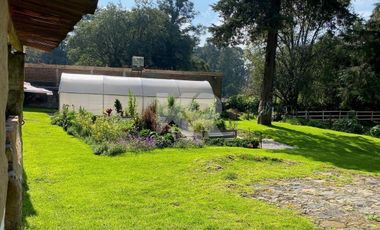 Rancho Estilo Toscano con Instalaciones Ecuestres y  Áreas Verdes en 5,000 m²