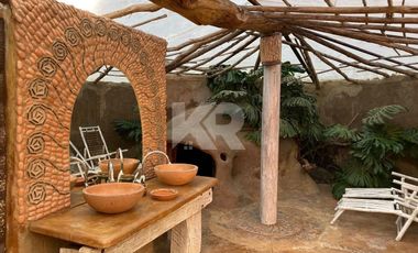 Rancho Estilo Toscano con Instalaciones Ecuestres y  Áreas Verdes en 5,000 m²